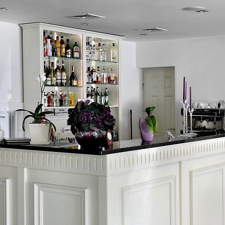 Wodnik Bed & Breakfast ครอสโน ภายนอก รูปภาพ